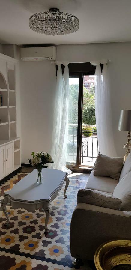 Domus Valencia Apartamentos Centro Frente A Torres De Serrano Eksteriør bilde