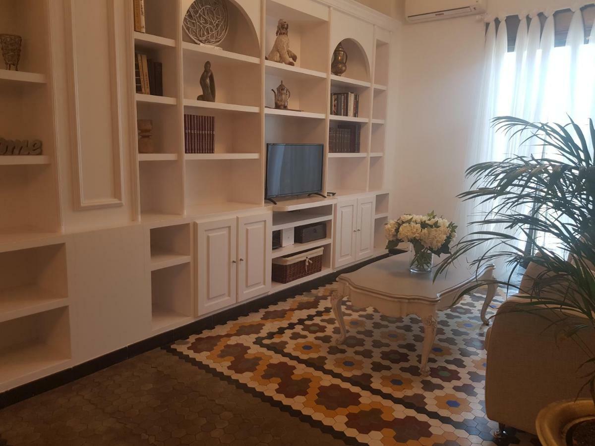 Domus Valencia Apartamentos Centro Frente A Torres De Serrano Eksteriør bilde